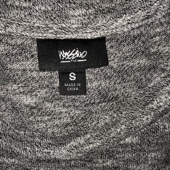 Mossimo Greyish Top Size Small - Picture 7 of 7